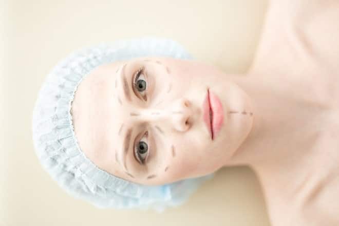 Woman getting face plasitc surgery